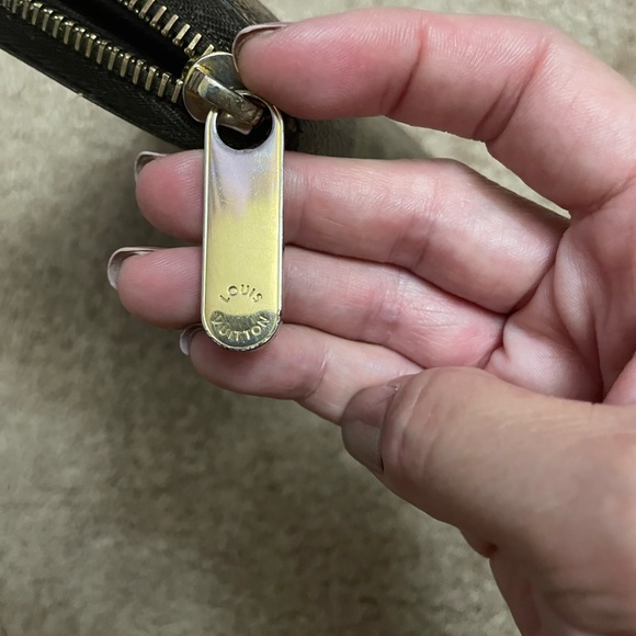 LOUIS VUITTON DAMIER EBENE ZIP AROUND WALLET - Picture 6 of 12